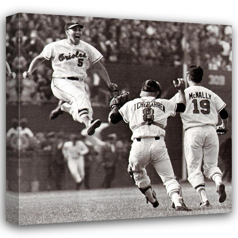 Brooks Robinson, H 36 po x l 36 po