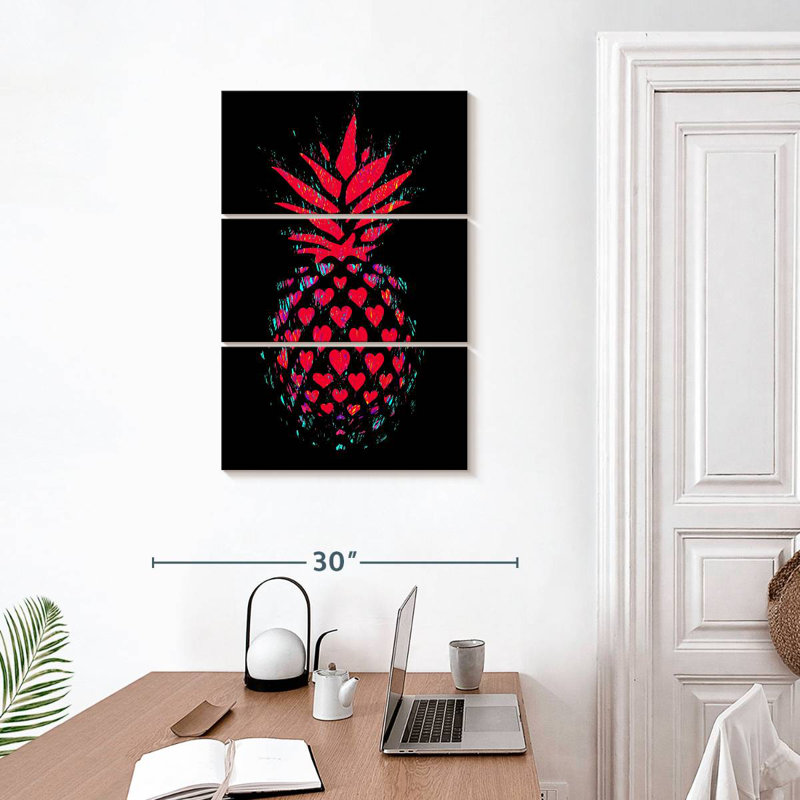 Yarlin Heart Dotted Pineapple, 32" H x 20" W