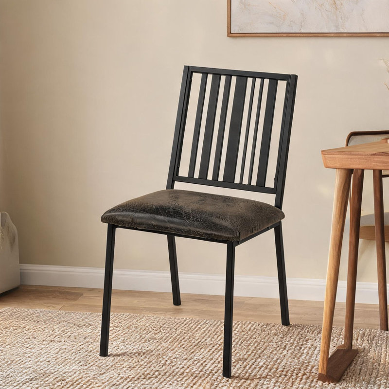 Chaises d'appoint noires en similicuir pour salle à manger, ensemble de 2, avec structure en métal et dossier à lattes