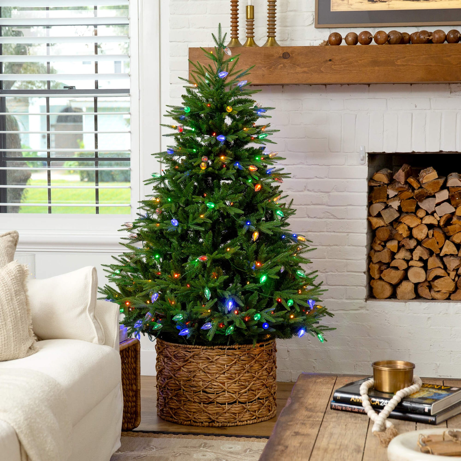8' Pre-Lit Pine Christmas Tree, 6ft
