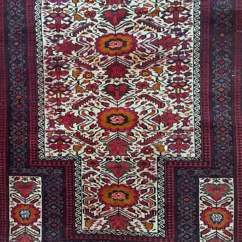 Tapis en laine fait à la main