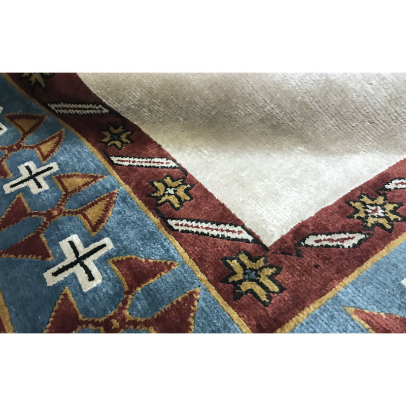 Hand-Knotted High-Quality Beige Area Rug