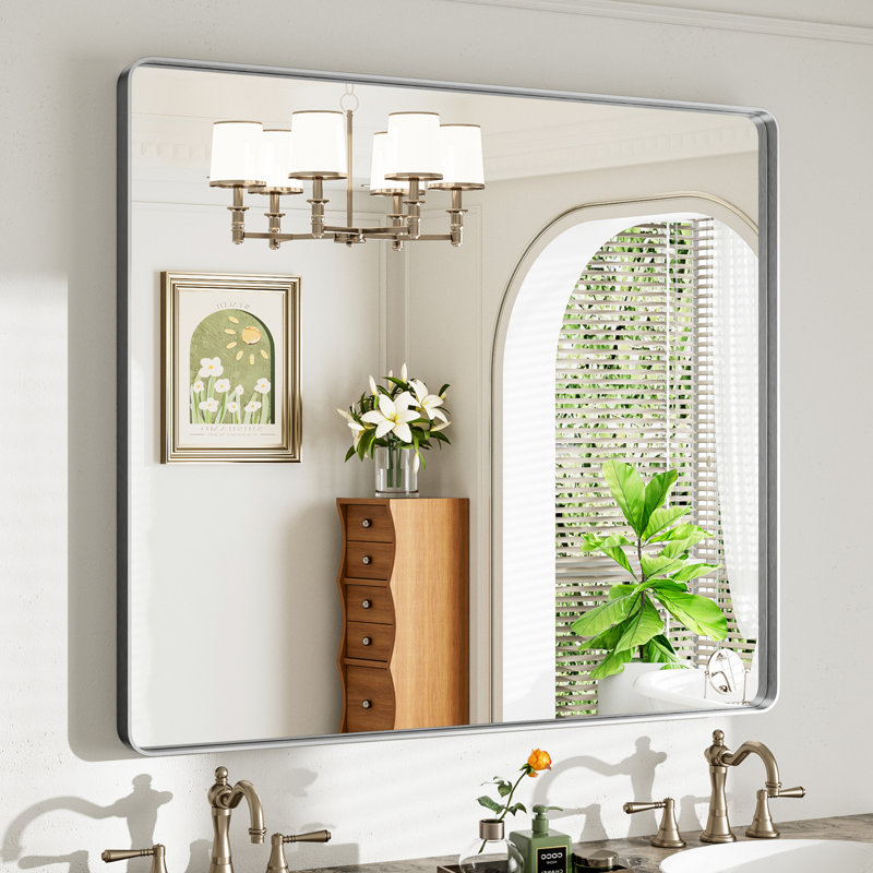 Miroir de salle de bain mural Llesenia, 40 po x 36 po, Argent argent, Rectangulaire