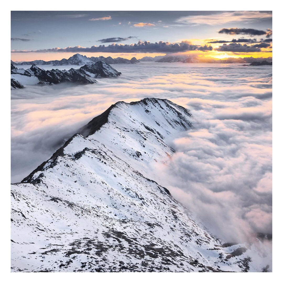 Strukturierte Tapete View over the Clouds and Mountains 1,92 m x 192 cm