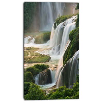 " Detian Waterfall "