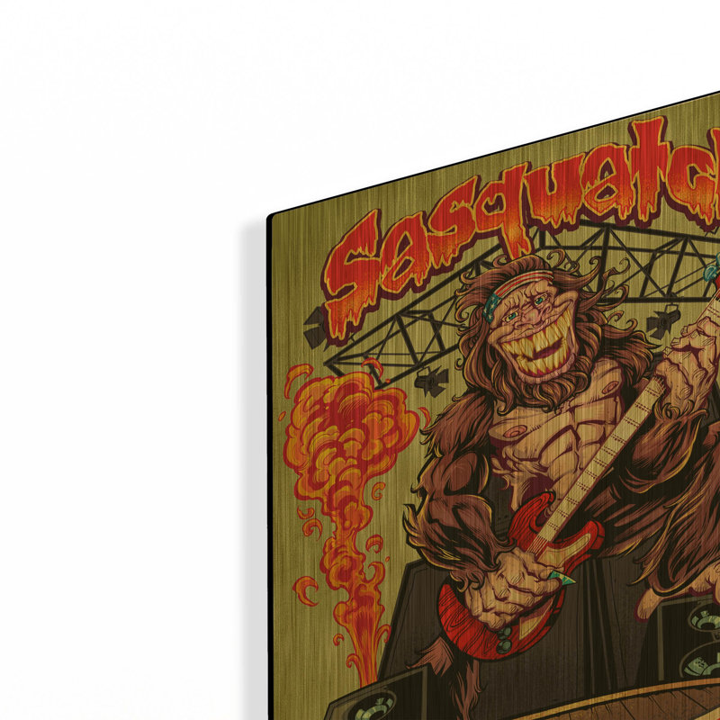 «Sasquatch Guitar Player» par Flyland Designs, art mural en métal doré, 12 po x 16 po, 12 po x 16 po