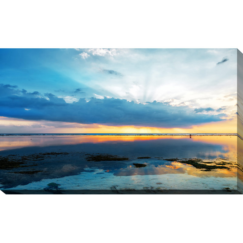 « ocean réflexions », reproduction de photo sur toile tendue, H 28 po x l 48 po x P 1,5 po