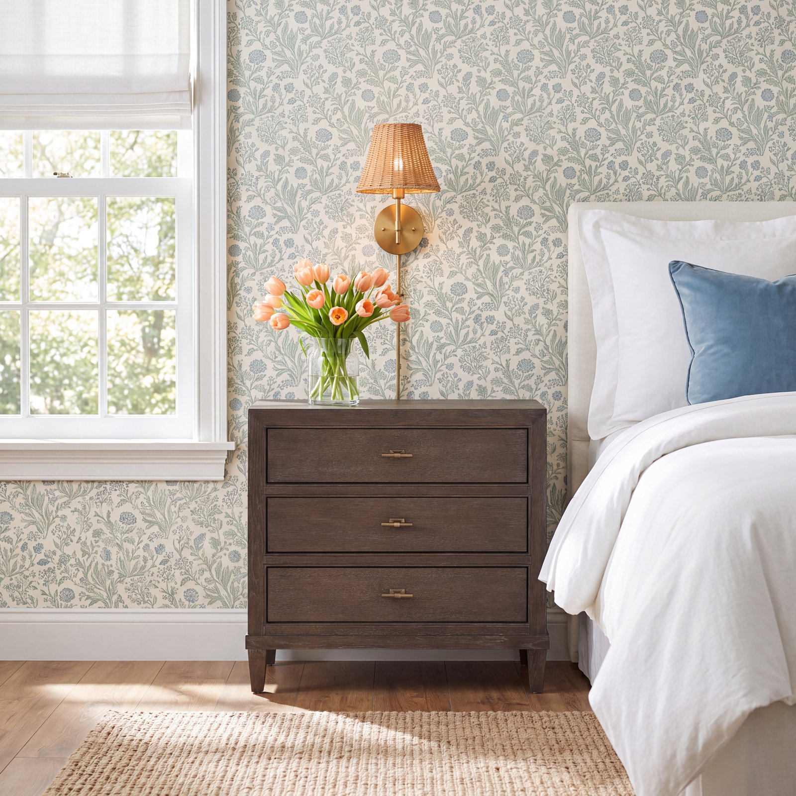 Saratoga 3-Drawer Oak Nightstand