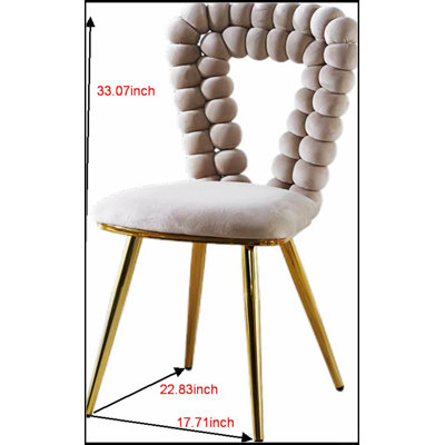 Ensemble de 4 chaises de salle à manger élégantes avec pieds en métal et sièges en plastique pour toutes les occasions, alliant design moderne et confort