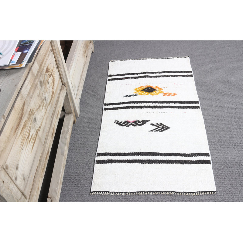 Small Vintage Turkish Kilim Rug With Intricate Patterns in White Perfect for Entryways