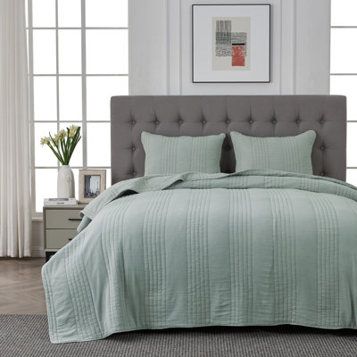 Kosovo Grimshaw 100% Cotton Quilt Set