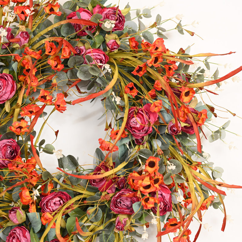 Couronne de fleurs artificielle 26 po avec fleurs de rose et eucalyptus