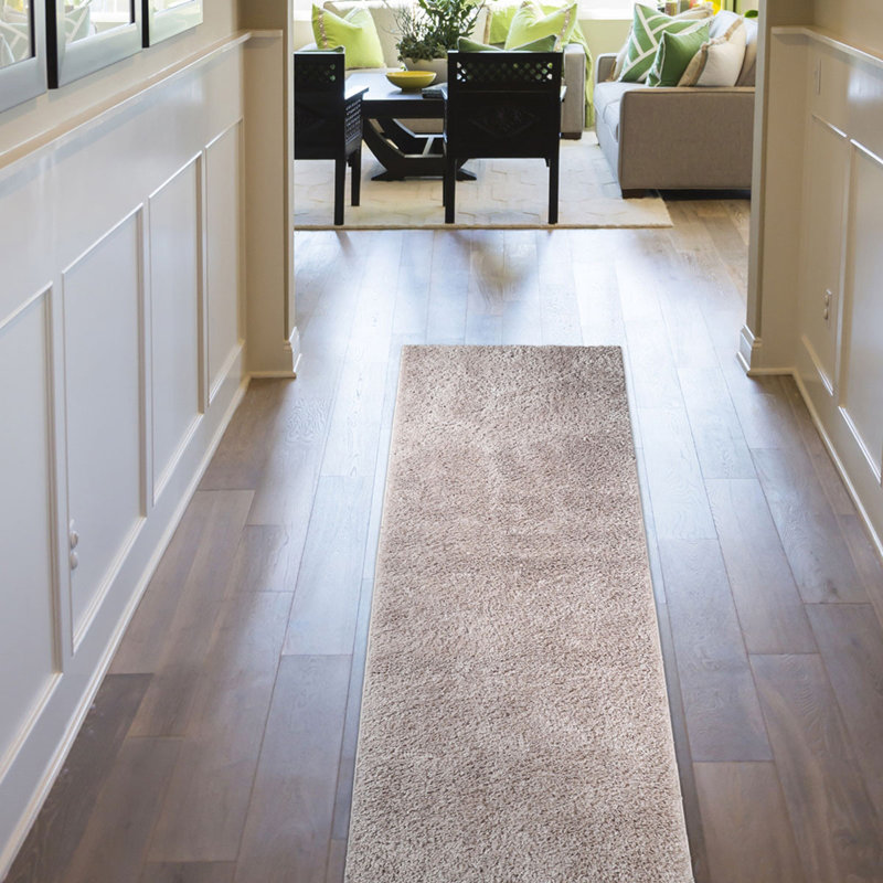 Tapis de couloir à poils longs 8 po beige