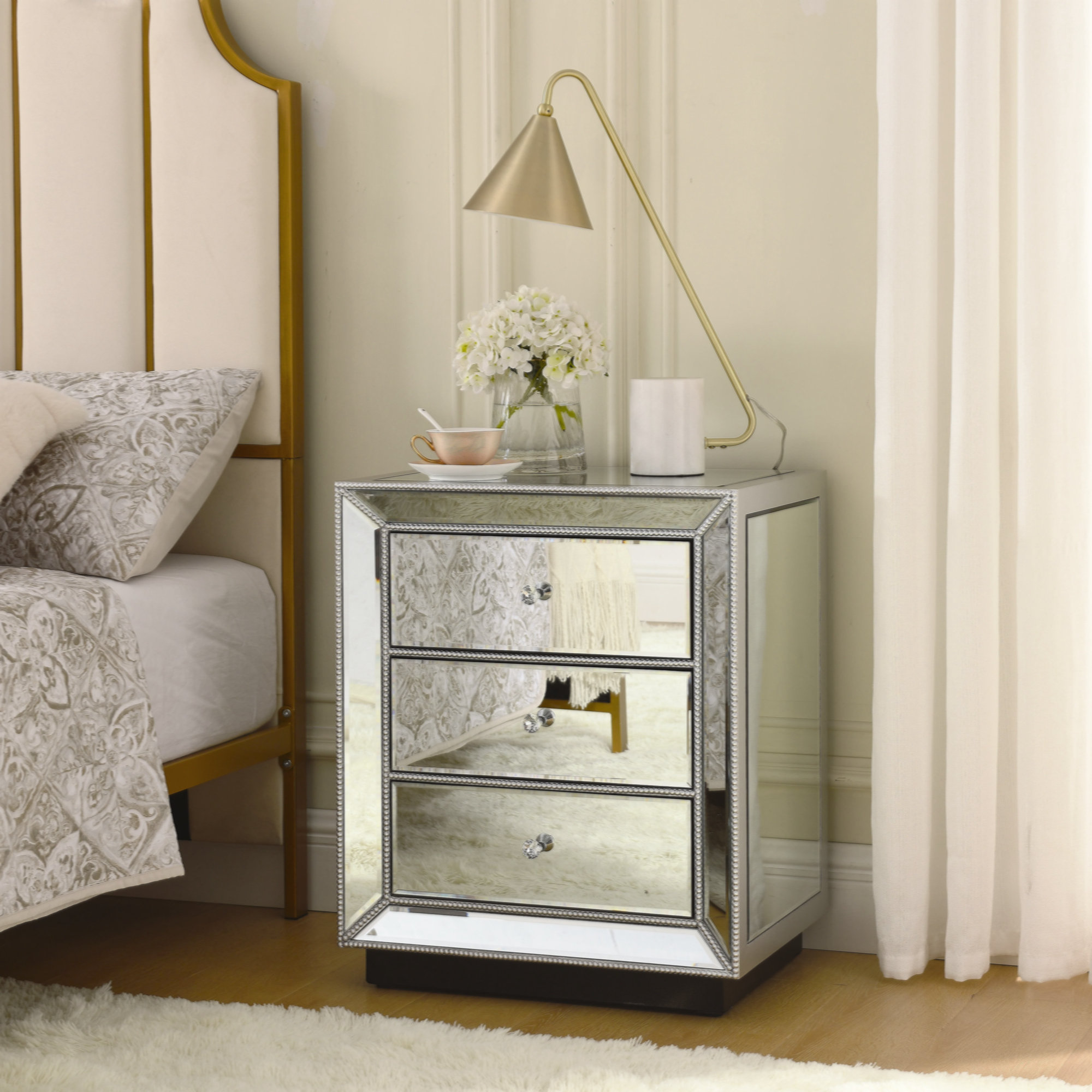 Mercer41 Vihtori Accent Chest，3 Drawers，MDF and Glass Wayfair Canada
