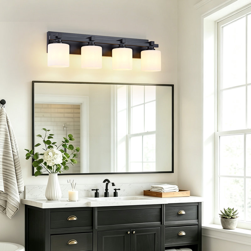 Applique murale de style ferme pour miroir, 70 cm (27,6 po), noire, à 4 lumières, avec abat-jour en verre dépoli et douilles E26.