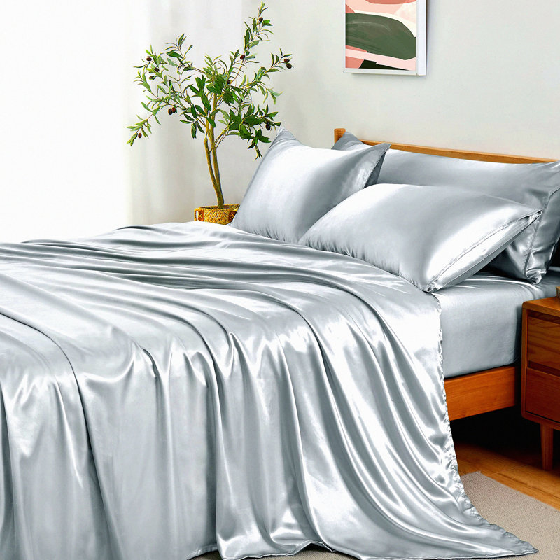 Luxury Silky Grey Bedding Bundle - Ultra Soft Full Size Sheets Set with 5 Pieces: Fitted Sheet, Flat Sheet, 3 Pillowcases. Breathable & Elegant