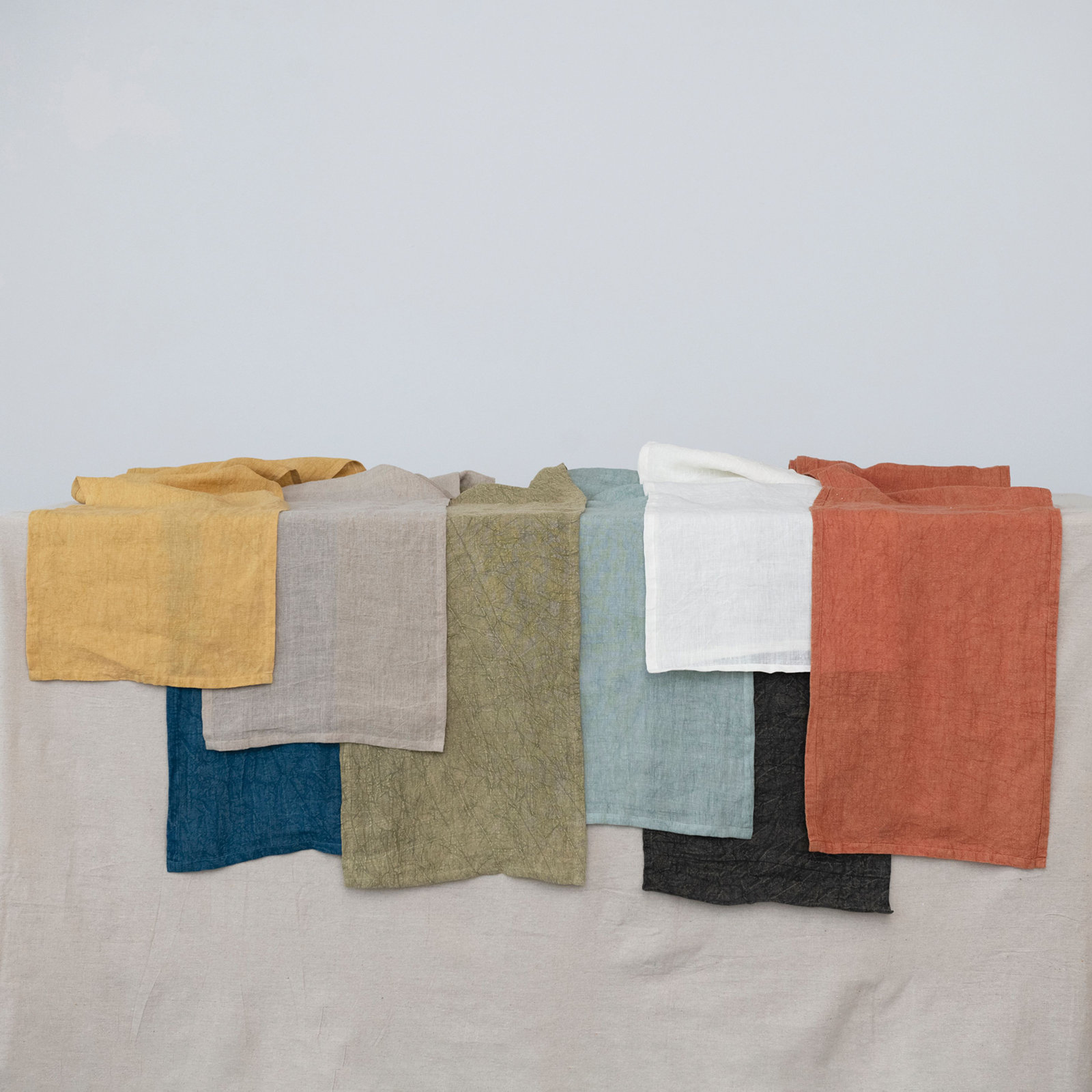 Vernon 108" Linen Table Runner, Yellow