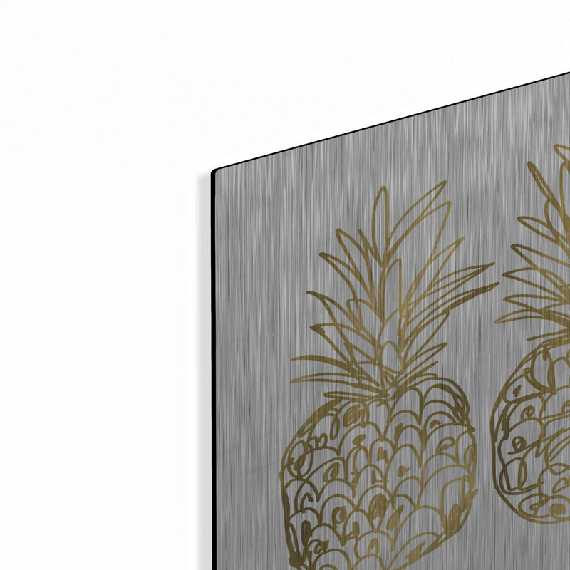 «Three Golden Pineapples» par Linda Woods, H 16 po x l 24 po