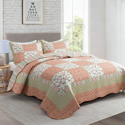 3-Piece Quilt Set Quilted Bedspread Lightweight Coverlet Set Patchwork Floral Oversized Reversible Soft Quilted Bedding Coverlet Set For All Seasons, Queen Size