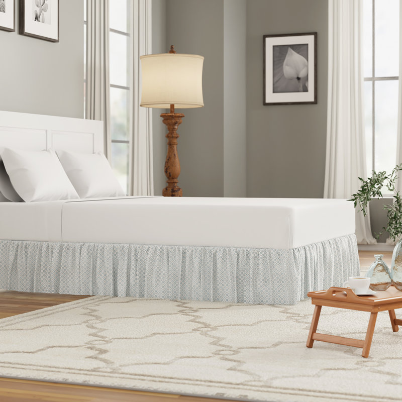Lynnville 18" Bed Skirt, Queen