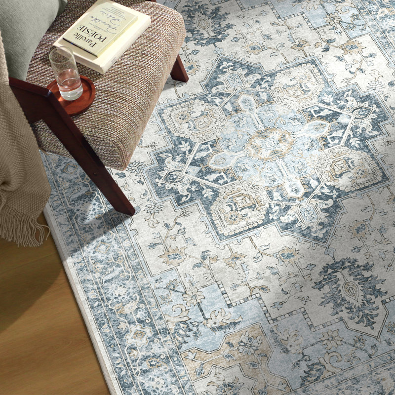 Roehit Oriental Performance Machine Washable Area Rug, Round 5', Blue