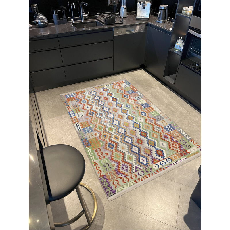 Tapis décoratif multicolore à motif traditionnel, Rectangle 4 pi 7,12 po x 6 pi 6,74 po