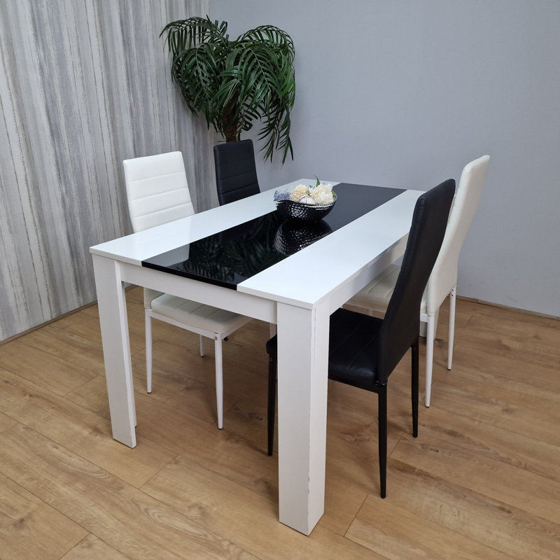 Carl-Peter 4 - Person Dining Set