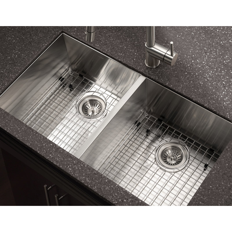 Contempo 33'' L Double Bowl Stainless Steel Kitchen Sink