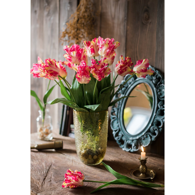 Jet de tulipes à fleurs à flamme de soie, Rose