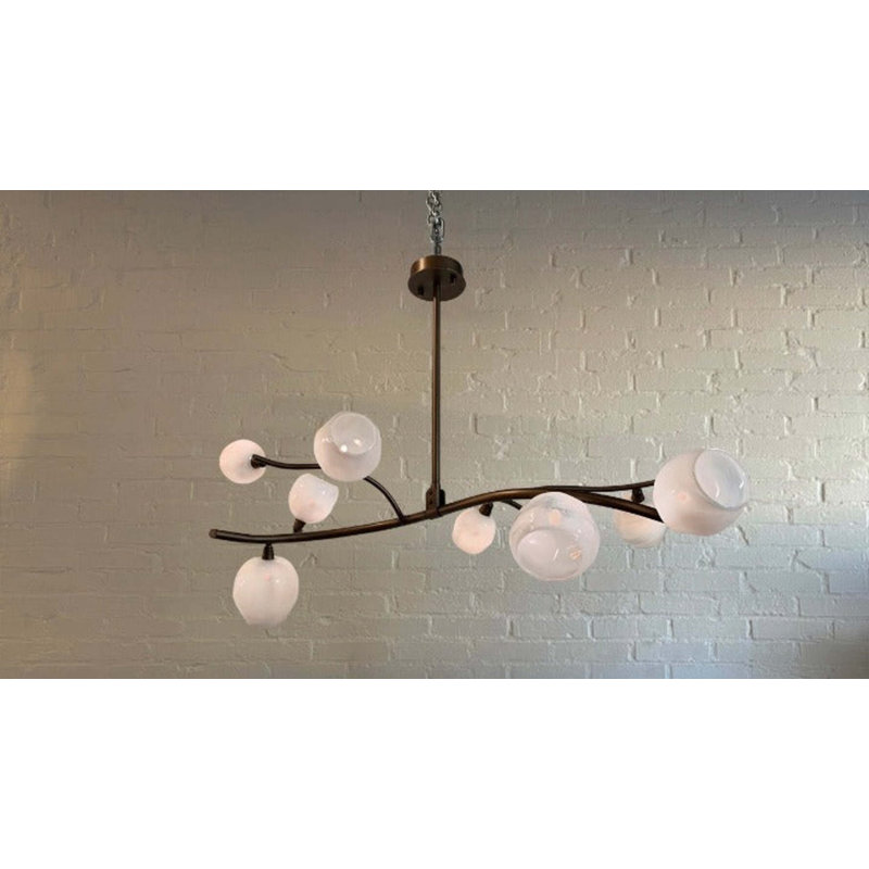 Lustre 8 lumières Lucia, Opalino, Bronze antique frotté à la main