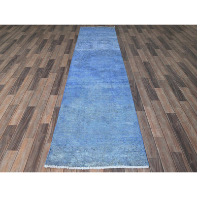 Tapis bleu perse rétro 2 pi 6 po x 9 pi 10 po Tabriz persan usé et vieilli, côtés et extrémités sécurisés professionnellement, cisaillé bas, noué à la main, 100% laine, fragment, tapis de couloir oriental