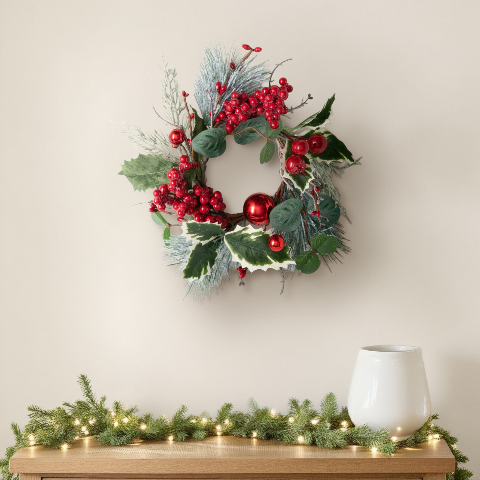 11'' Faux Holly Polyester Wreath