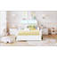 Structure de lit simple en rotin avec lumières DEL et tête de lit de rangement, idéale pour les enfants avec des barrières de sécurité-82493747