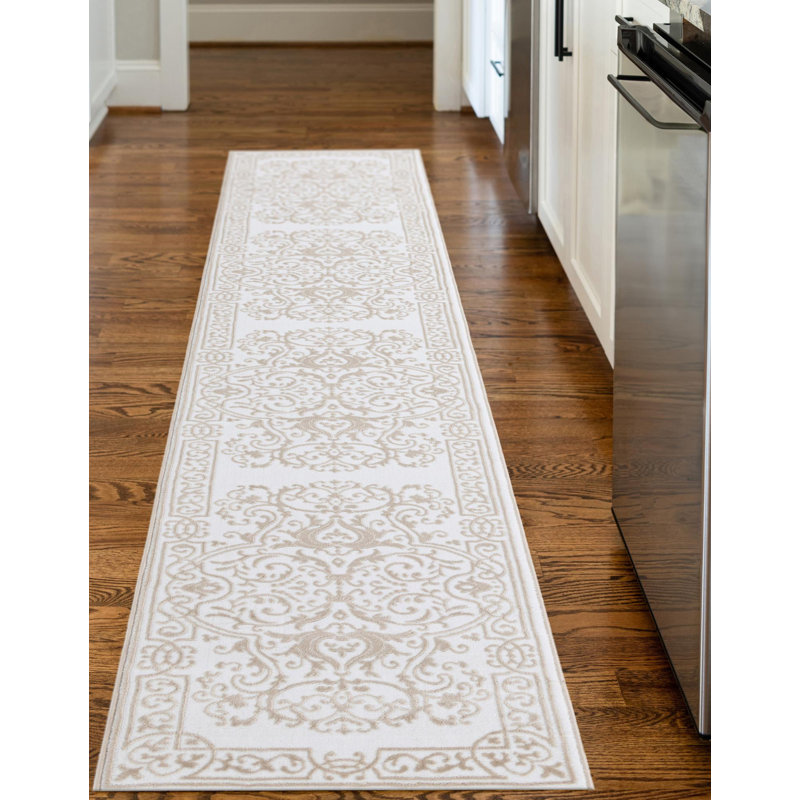 Airyana Oriental Indoor Rug, Runner 2' x 8'