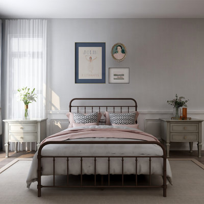 Colina Metal Bed