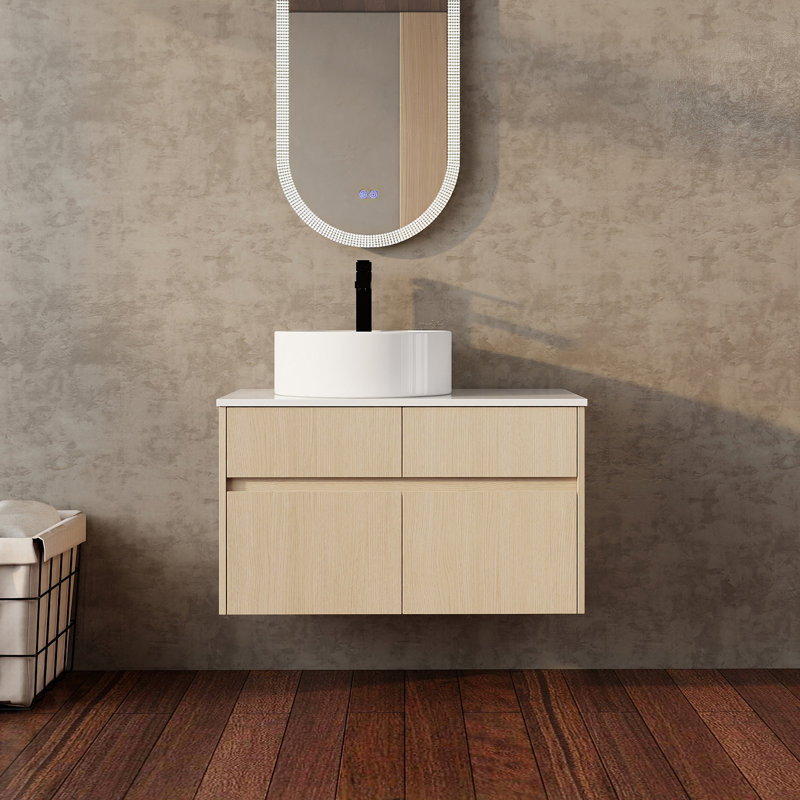 Meuble-lavabo mural 32 po avec vasque en céramique et portes à fermeture en douceur Waverly, White Oak
