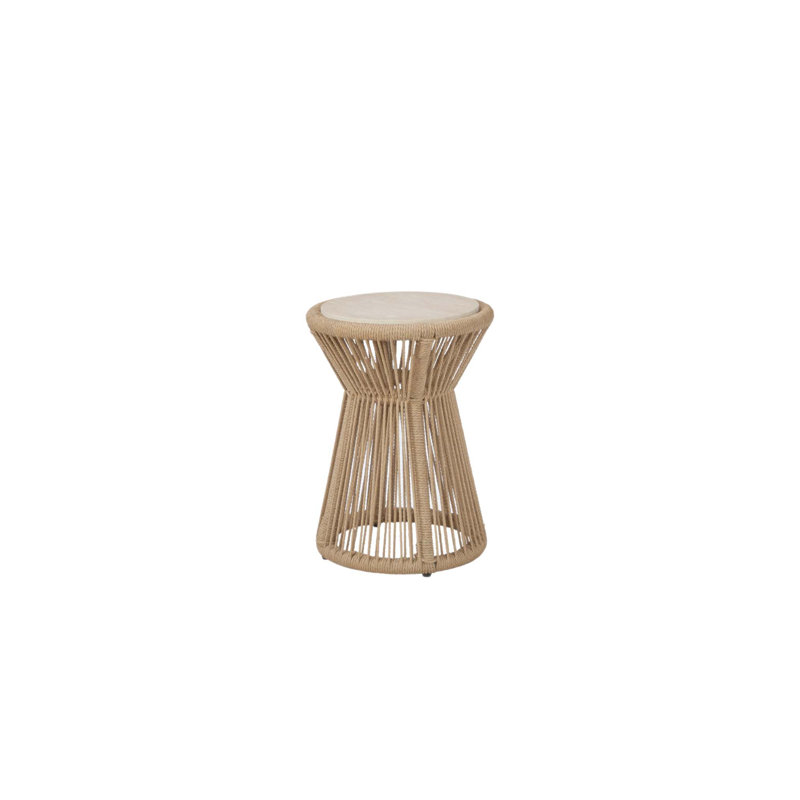 Table à corde avec conception de cylindre texturé, taille compacte et esthétique Coastal-Boho pour une utilisation polyvalente dans n'importe quelle pièce.