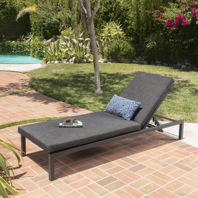 CHAISE EXTÉRIEURE