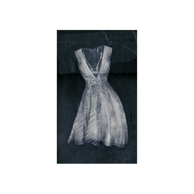 «Dress up V» par Elena Carlie - impression, H 40 po x l 24 po, Couche de verre