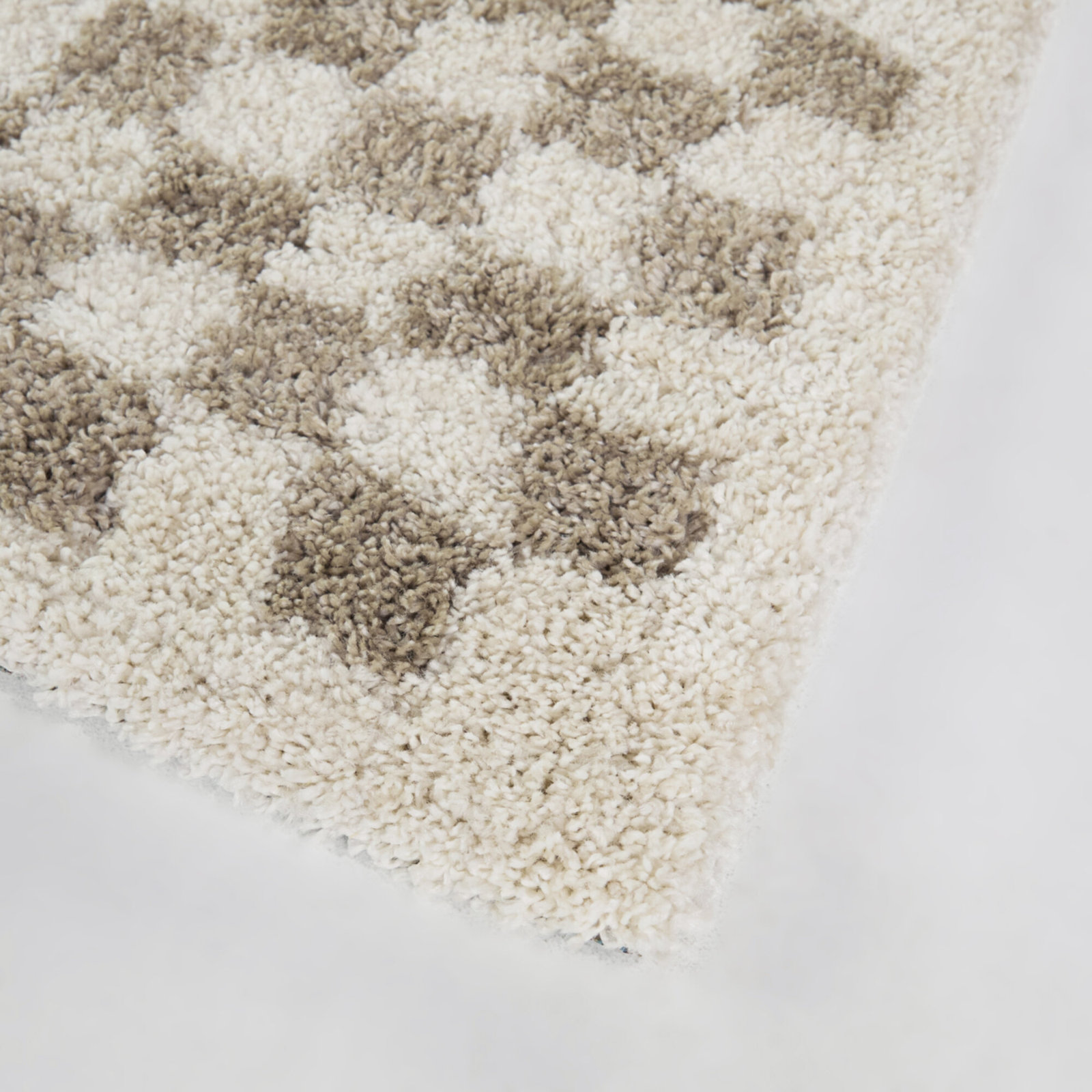 Walker Beige Checkered Shag Area Rug, Rectangle 4'4" x 6'