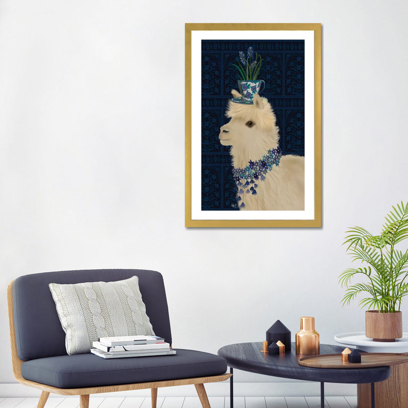 «Llama Teacup and Blue Flowers» par Fab Funky - impression d'art graphique, H 32 po x l 24 po x P 1 po, Papier encadré doré