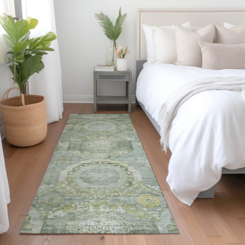 Tapis intérieur / extérieur vert Savarna, 2'3" x 7'6"