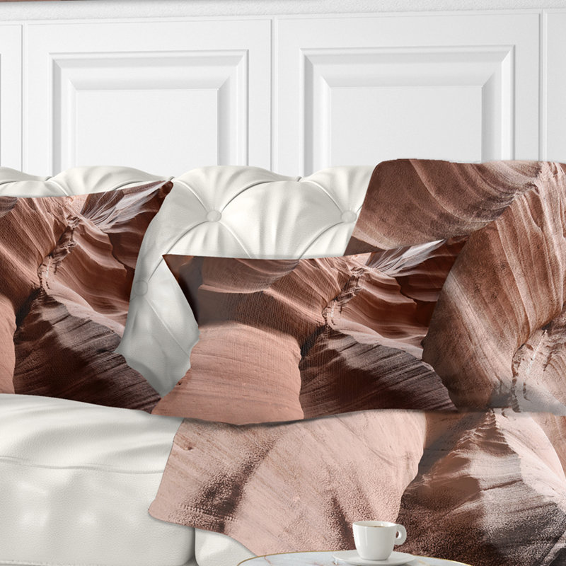 Coussin décoratif foncé Dark Antelope Canyon