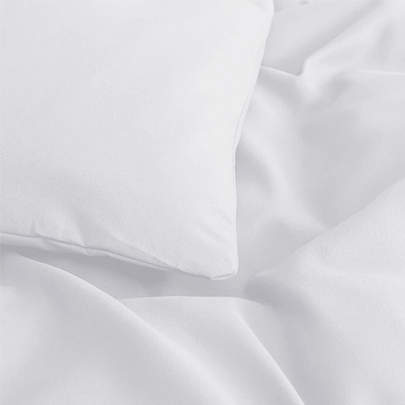 Premium 4-Piece Microfiber Duvet Cover Complete Set, Double Duvet Cover Set + 3 Additional Pieces, White