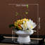 Décoration de fleurs simulées