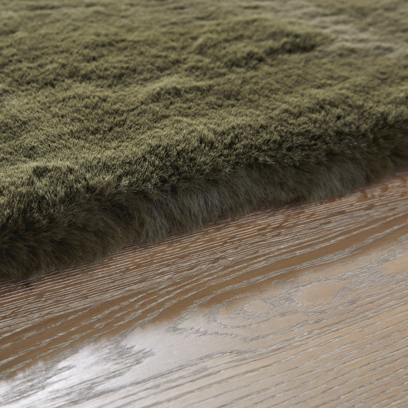 HEAVENLY Solid Colour Machine Made Area Rug, Rectangle 230 x 300 cm, Emerland