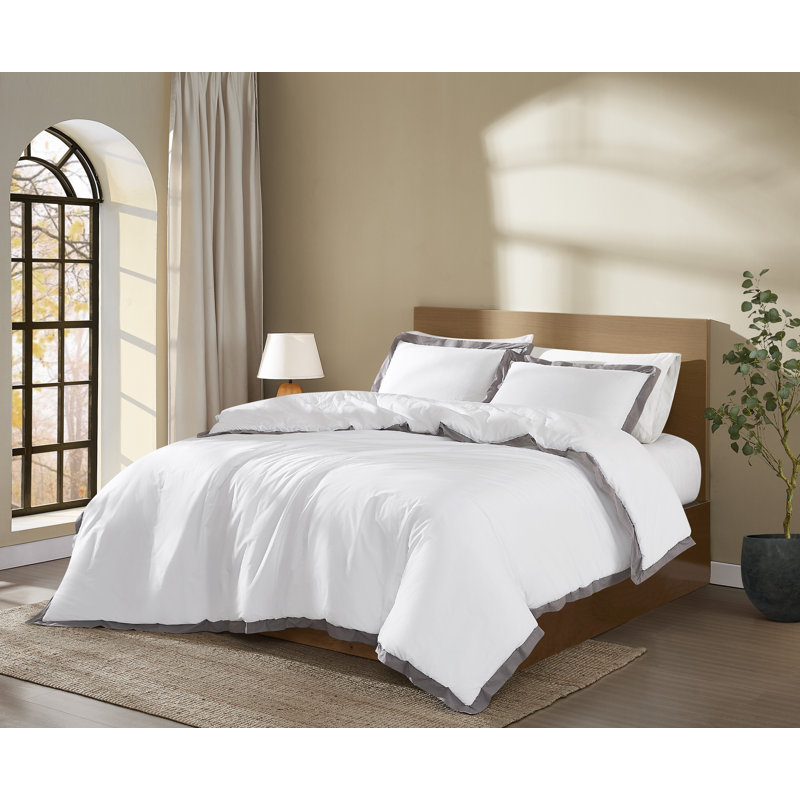 Brooklyn Loom Cotton Face Hotel Border Comforter Set, White/Gray, Queen Comforter + 2 Standard Shams