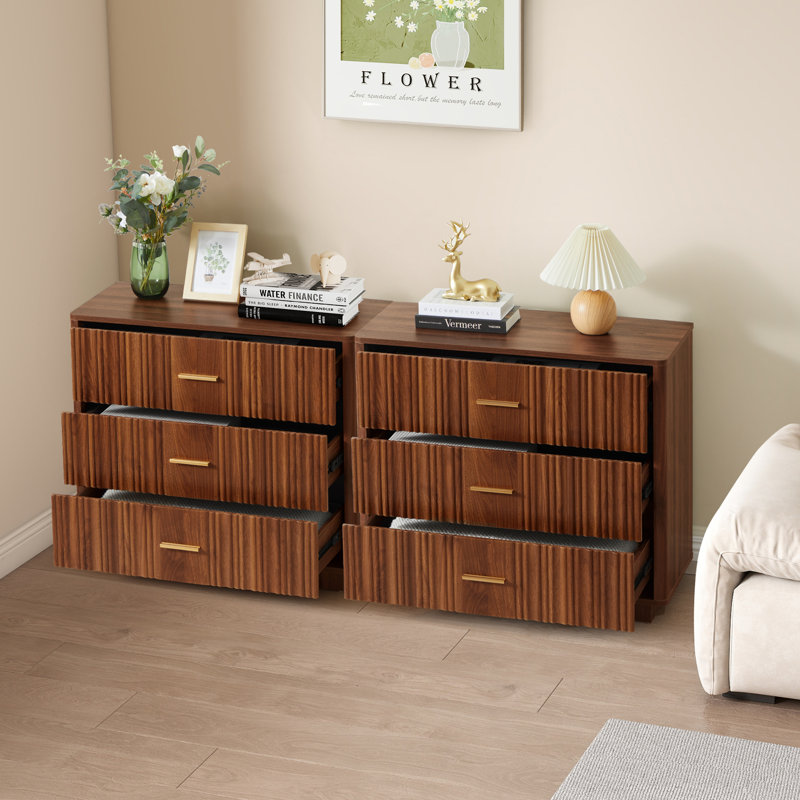 Commode d'appoint, Noyer