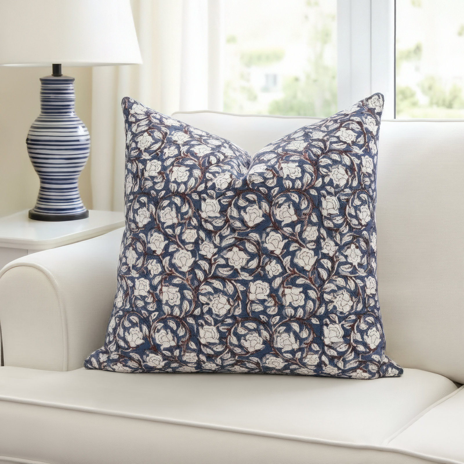 Lerah Cotton Pillow Cover, 24" x 24"
