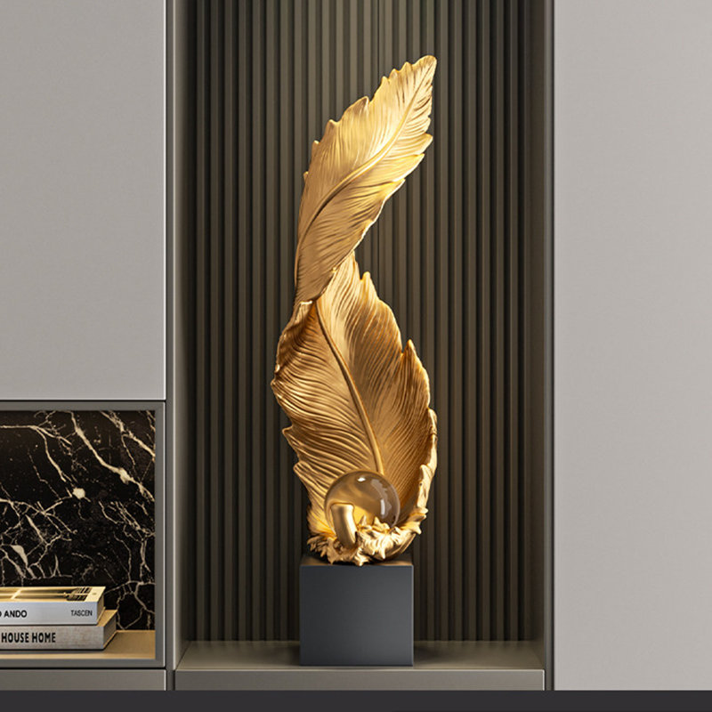 Ornement sur pied en résine en forme de plume de luxe Light-Luxury, Doré